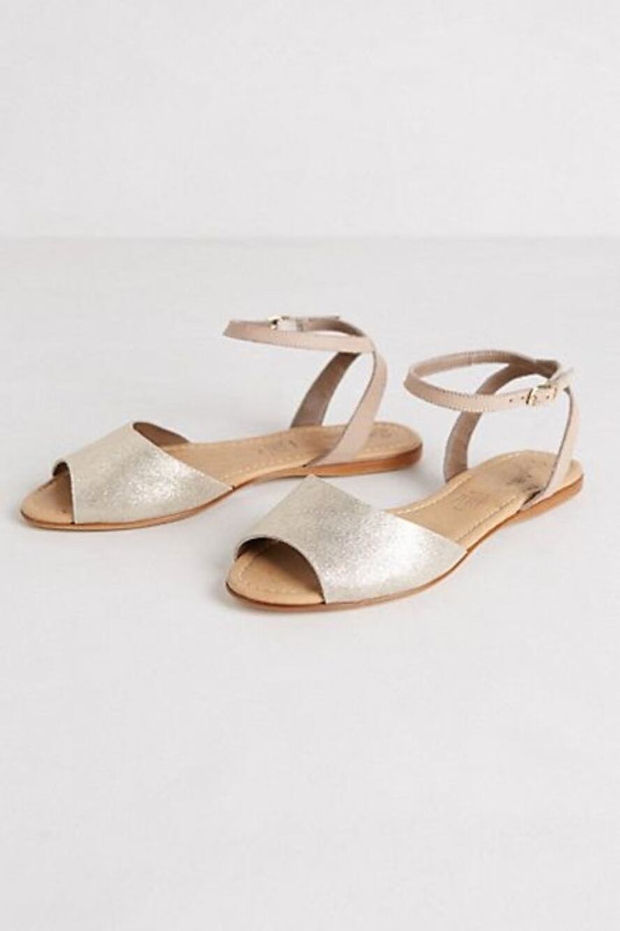 Seychelles flat sandal in champagne shimmer